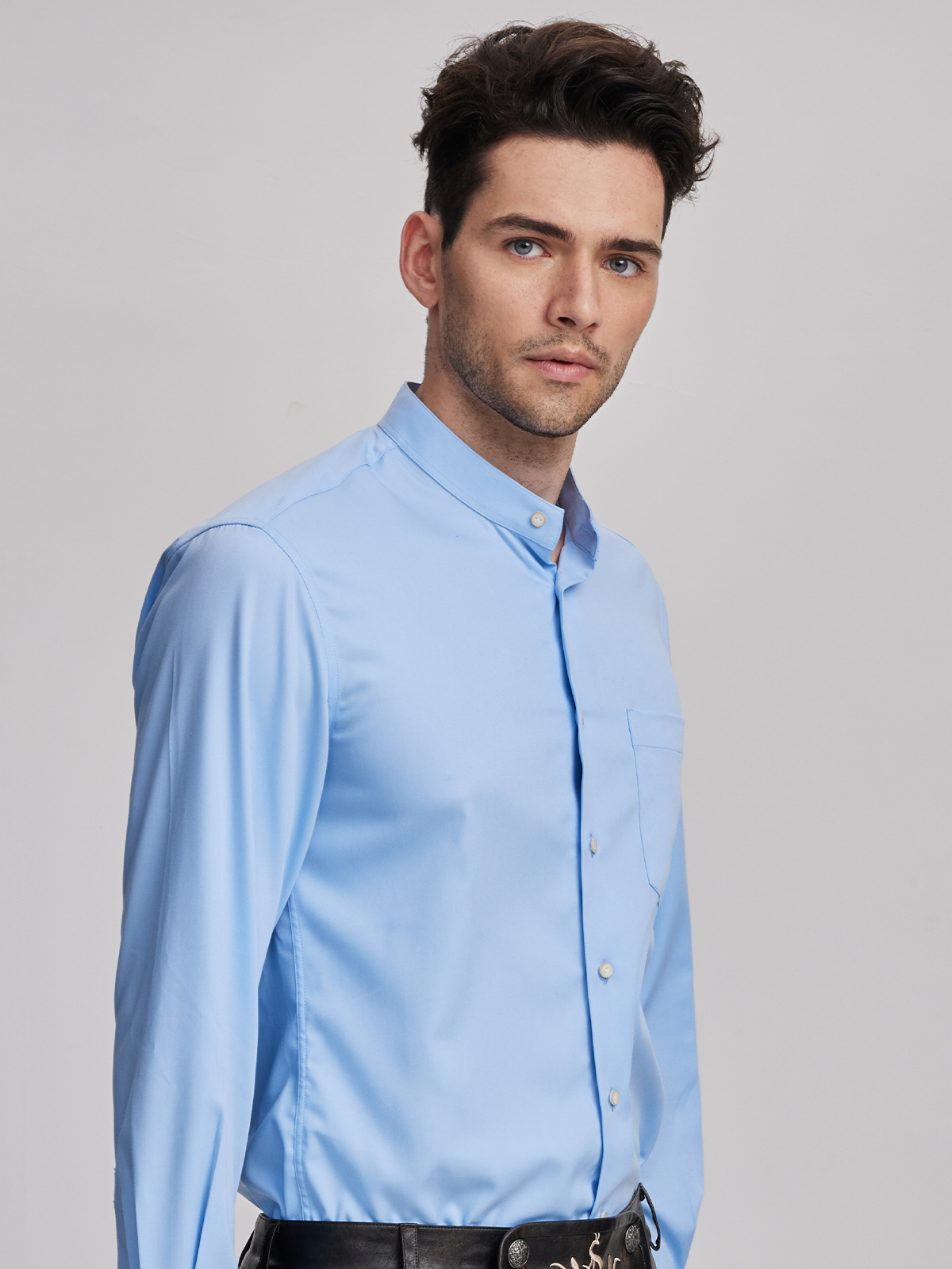 Modernes Dirndl in Blau