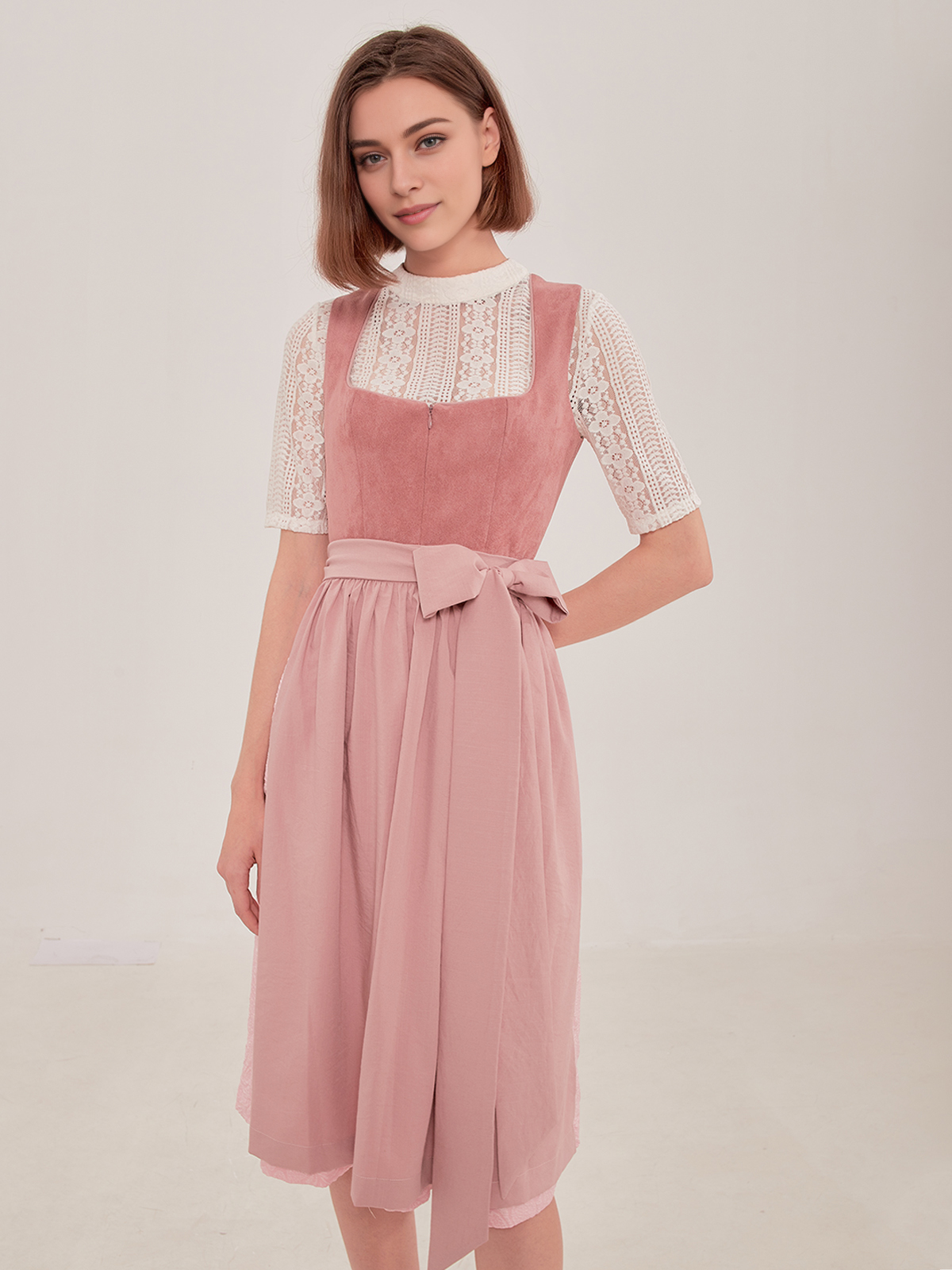 Dirndl samt Oberteil in Rosa