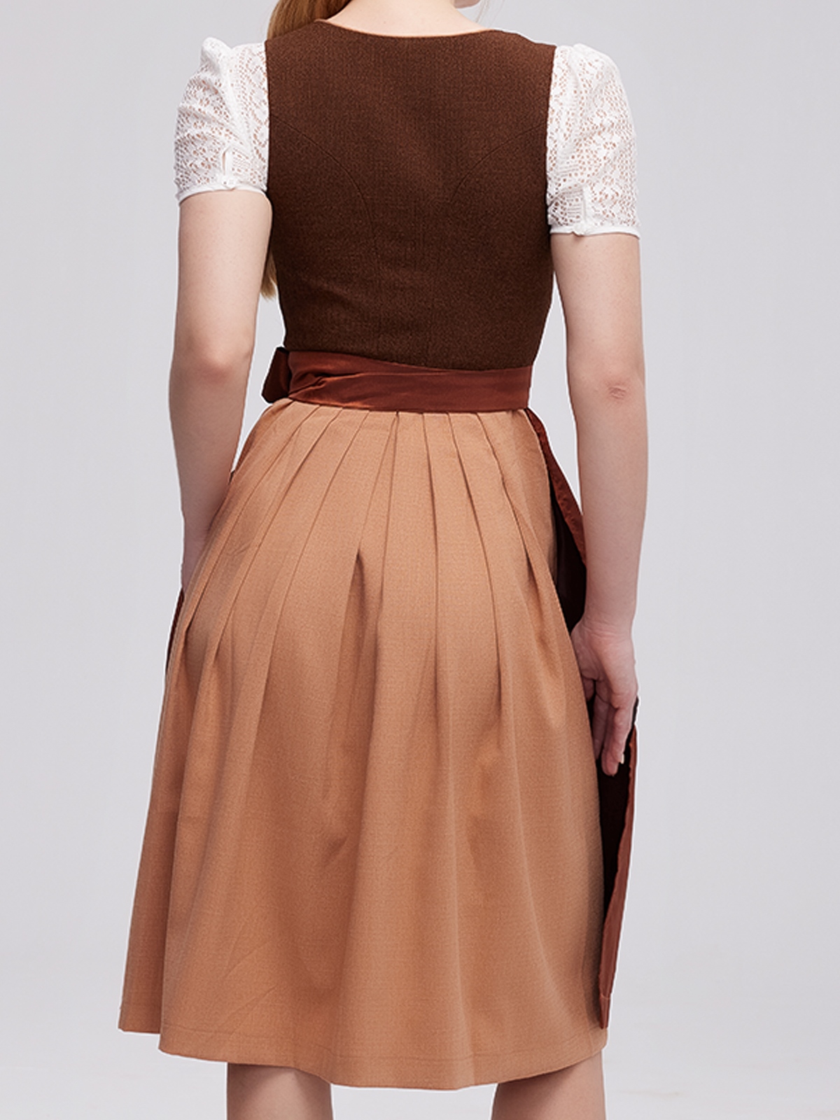 Dirndlbluse Kurzarm in Braun
