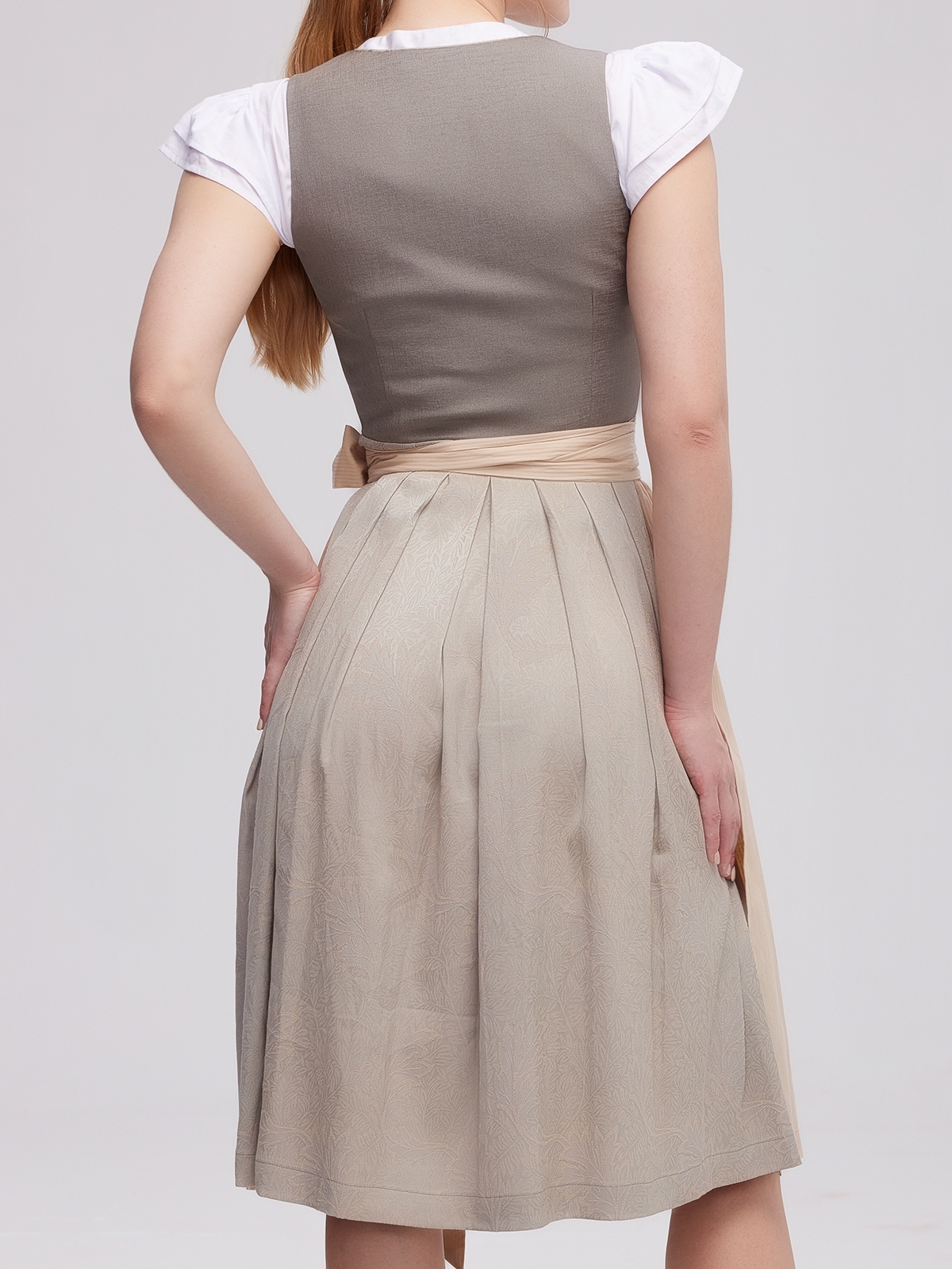 Dirndlbluse in Grau