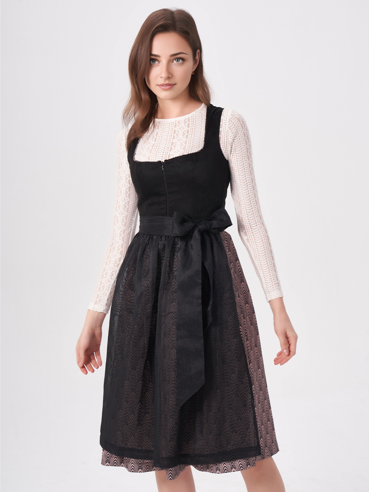 Dirndl Samt in Schwarz – Eleganz pur